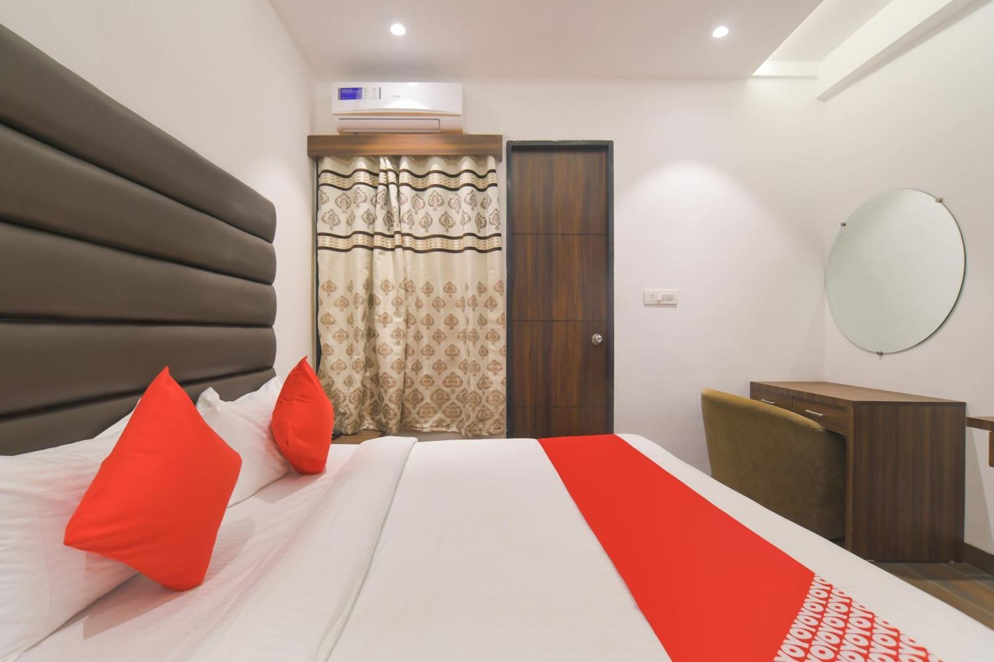 Hotel O Rudraksh Indore Eksteriør billede