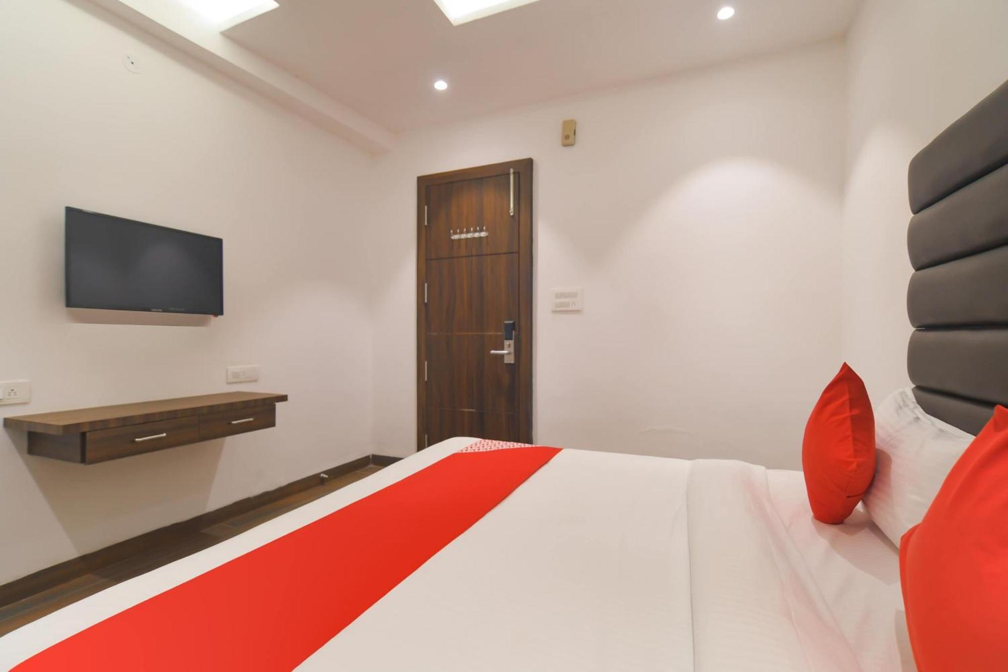 Hotel O Rudraksh Indore Eksteriør billede