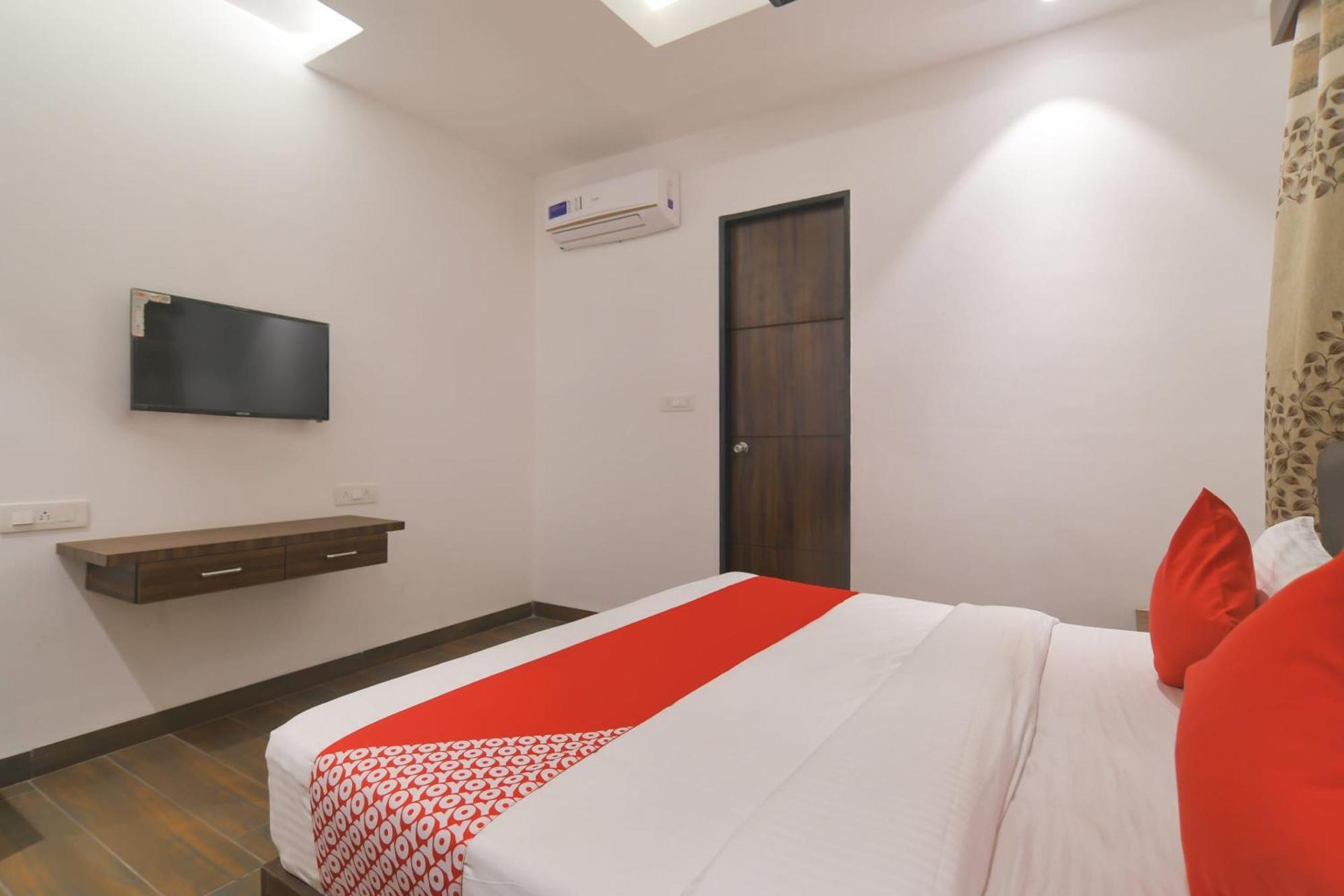 Hotel O Rudraksh Indore Eksteriør billede